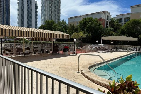 Condo in Sunny Isles Beach, Florida, 1 bedroom  № 1403012 - photo 12