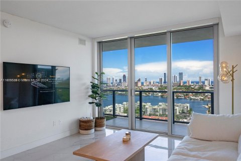 Copropriété à vendre à North Miami Beach, Floride: 2 chambres, 103.96 m2 № 1394268 - photo 4