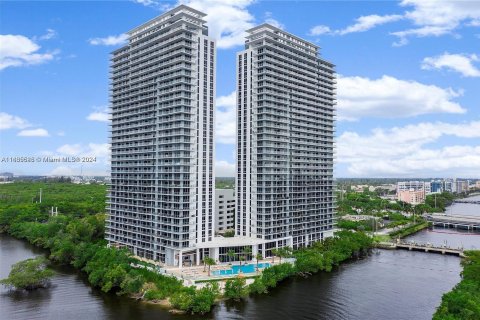 Copropriété à vendre à North Miami Beach, Floride: 2 chambres, 103.96 m2 № 1394268 - photo 28