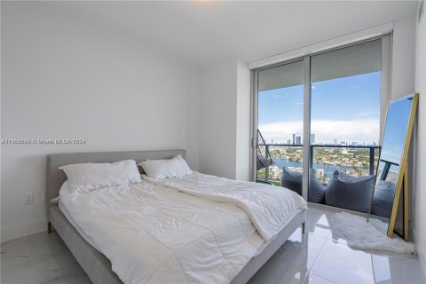 Condominio en venta en North Miami Beach, Florida, 2 dormitorios, 103.96 m2 № 1394268 - foto 16