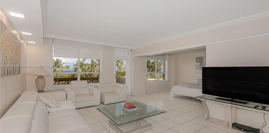 Condominio en Bal Harbour, Florida, 2 dormitorios  № 1394309