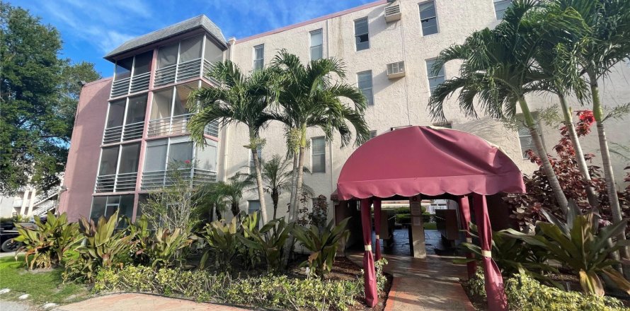 Condo à Lauderhill, Floride, 1 chambre  № 1171159