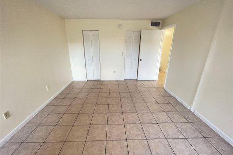 Copropriété à vendre à Lauderhill, Floride: 1 chambre, 68.28 m2 № 1171159 - photo 13