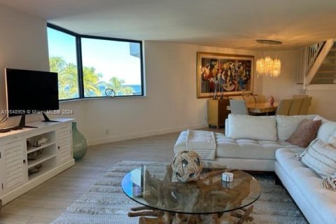 Copropriété à vendre à Highland Beach, Floride: 2 chambres, 208.1 m2 № 1333567 - photo 12