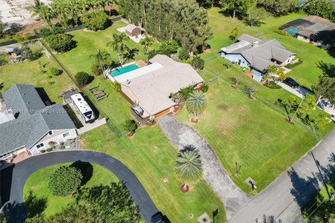Villa ou maison à vendre à Cooper City, Floride: 4 chambres, 242.66 m2 № 1028795 - photo 10