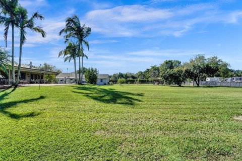 Villa ou maison à vendre à Cooper City, Floride: 4 chambres, 242.66 m2 № 1028795 - photo 30