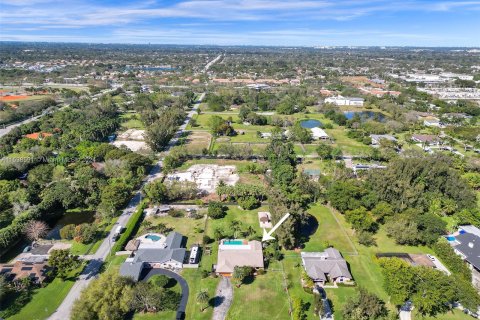 Villa ou maison à vendre à Cooper City, Floride: 4 chambres, 242.66 m2 № 1028795 - photo 21