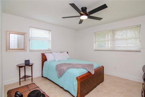 Casa en venta en Tampa, Florida, 3 dormitorios, 189.06 m2 № 1357670 - foto 12