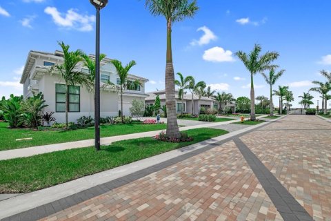 Villa ou maison à vendre à Palm Beach Gardens, Floride: 5 chambres, 488.67 m2 № 1226855 - photo 2