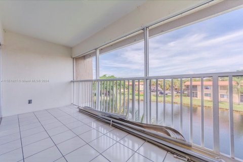 Condominio en venta en Weston, Florida, 2 dormitorios, 102.75 m2 № 1071133 - foto 15