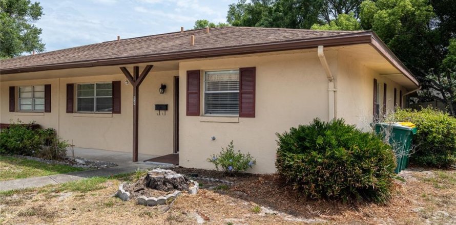 Condo à DeLand, Floride, 2 chambres  № 1193586