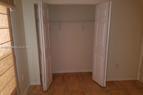 Casa en venta en Miramar, Florida, 4 dormitorios, 234.49 m2 № 1078794 - foto 15