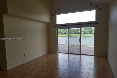 Casa en venta en Miramar, Florida, 4 dormitorios, 234.49 m2 № 1078794 - foto 4