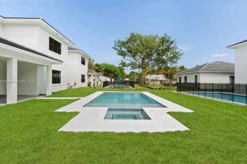 Casa en venta en Palmetto Bay, Florida, 5 dormitorios, 336.03 m2 № 1067683 - foto 22