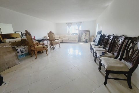 Copropriété à vendre à Lauderhill, Floride: 2 chambres, 101.08 m2 № 1067684 - photo 24