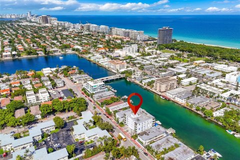 Copropriété à vendre à Miami Beach, Floride: 4 chambres, 116.22 m2 № 1396909 - photo 3