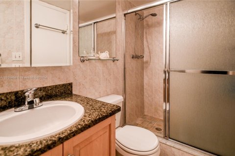 Condominio en venta en Dania Beach, Florida, 2 dormitorios, 106.28 m2 № 1035227 - foto 30