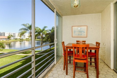 Condominio en venta en Dania Beach, Florida, 2 dormitorios, 106.28 m2 № 1035227 - foto 18