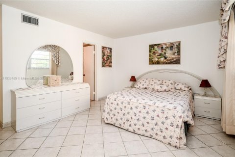 Condominio en venta en Dania Beach, Florida, 2 dormitorios, 106.28 m2 № 1035227 - foto 27