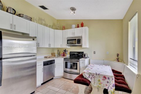 Condo in North Palm Beach, Florida, 1 bedroom  № 1399925 - photo 21