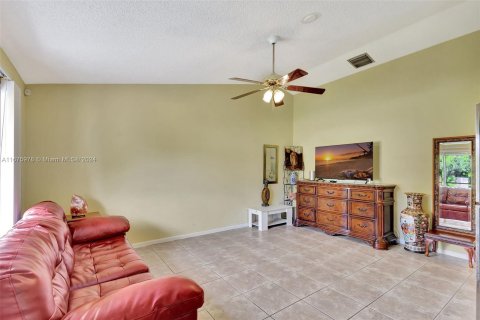 Condo in North Palm Beach, Florida, 1 bedroom  № 1399925 - photo 16