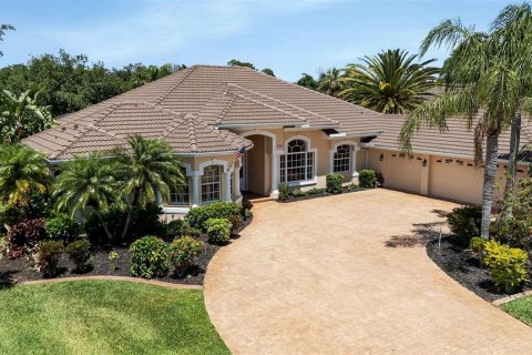 Villa ou maison à vendre à North Port, Floride: 4 chambres, 261.71 m2 № 1199448 - photo 1