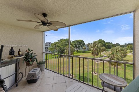 Copropriété à vendre à Margate, Floride: 2 chambres, 92.9 m2 № 1240770 - photo 3