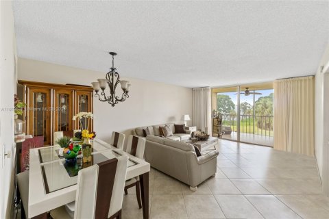 Condo in Margate, Florida, 2 bedrooms  № 1240770 - photo 4