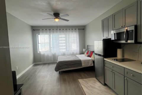 Condominio en venta en Miami Beach, Florida, 32.52 m2 № 1390059 - foto 19