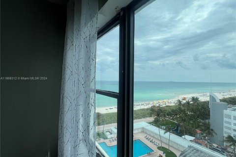 Copropriété à vendre à Miami Beach, Floride: 32.52 m2 № 1390059 - photo 4