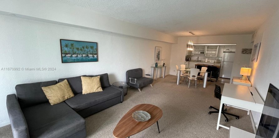 Condo in Sunny Isles Beach, Florida, 1 bedroom  № 1390058