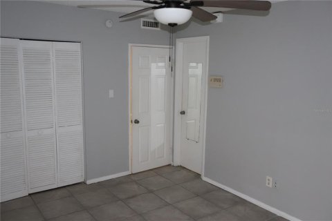 Copropriété à vendre à Tampa, Floride: 2 chambres, 69.4 m2 № 1056276 - photo 24