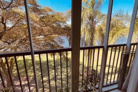 Copropriété à vendre à Pembroke Pines, Floride: 2 chambres, 142.42 m2 № 1224055 - photo 19