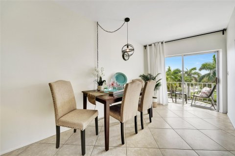 Condominio en venta en Lauderdale-by-the-Sea, Florida, 1 dormitorio, 56.67 m2 № 1073865 - foto 15