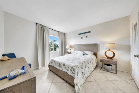 Condominio en venta en Lauderdale-by-the-Sea, Florida, 1 dormitorio, 56.67 m2 № 1073865 - foto 10