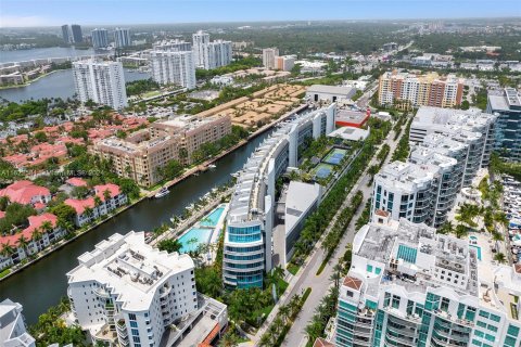 Condominio en venta en Aventura, Florida, 2 dormitorios, 145.67 m2 № 1269438 - foto 6