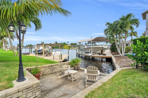 Villa ou maison à vendre à Cape Coral, Floride: 3 chambres, 181.44 m2 № 1322234 - photo 5