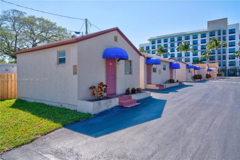 Hotel en venta en Dania Beach, Florida № 1035699 - foto 3