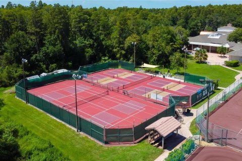 Villa ou maison à vendre à Tarpon Springs, Floride: 4 chambres, 322.19 m2 № 1344520 - photo 25