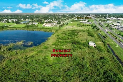Commercial property in Moore Haven, Florida № 1072032 - photo 17