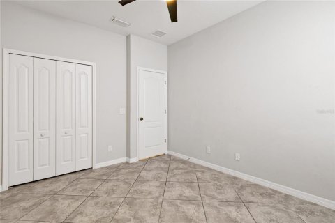 House in Orlando, Florida 3 bedrooms, 170.85 sq.m. № 1359911 - photo 20