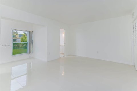 Copropriété à vendre à Miami Gardens, Floride: 1 chambre, 72 m2 № 1043995 - photo 12
