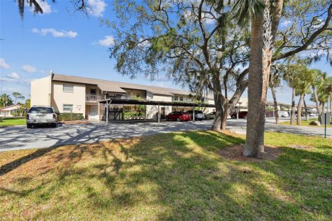 Condominio en venta en New Port Richey, Florida, 1 dormitorio, 75.81 m2 № 1064679 - foto 28