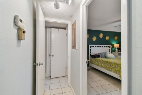 Купить кондоминиум в Нью-Порт-Ричи, Флорида 3 комнаты, 75.81м2, № 1064679 - фото 17