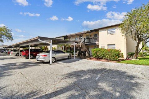 Condominio en venta en New Port Richey, Florida, 1 dormitorio, 75.81 m2 № 1064679 - foto 27