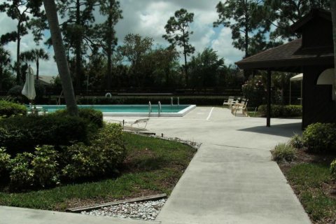 House in Royal Palm Beach, Florida 2 bedrooms, 120.59 sq.m. № 1060014 - photo 4