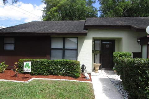 House in Royal Palm Beach, Florida 2 bedrooms, 120.59 sq.m. № 1060014 - photo 27