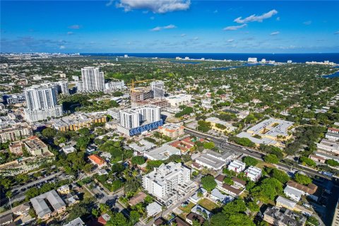 Condo in Hollywood, Florida, 1 bedroom  № 1057753 - photo 7