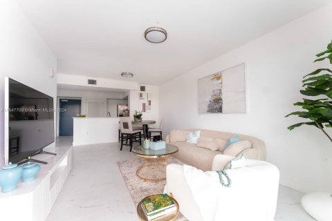 Condominio en venta en Hollywood, Florida, 1 dormitorio № 1057753 - foto 25