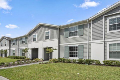 Touwnhouse à vendre à Davenport, Floride: 5 chambres, 212.1 m2 № 1334761 - photo 3